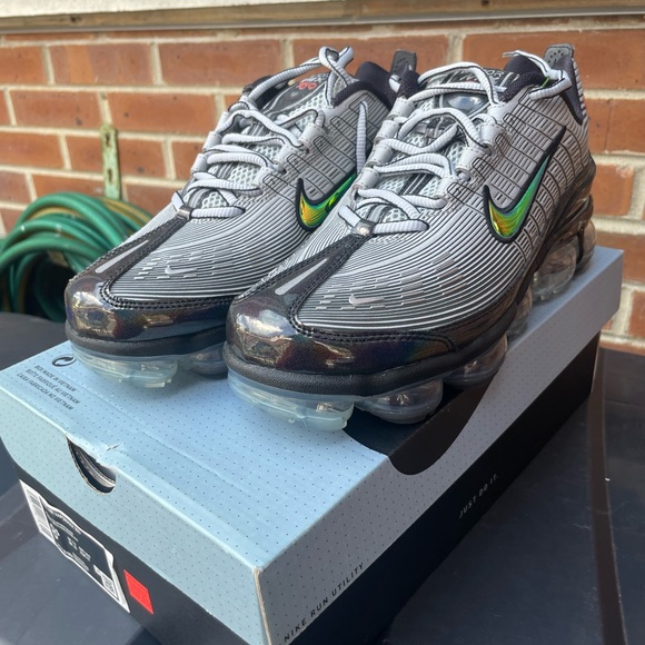 nike vapormax 360 silver